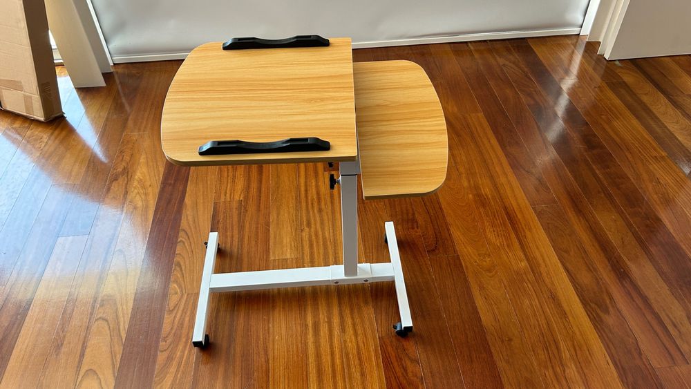 Mesa de apoio multifuncional