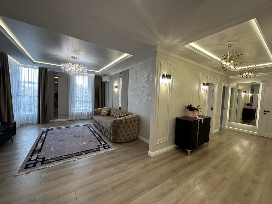 Продам стильну 3 км квартиру ЖК Паркова Алея