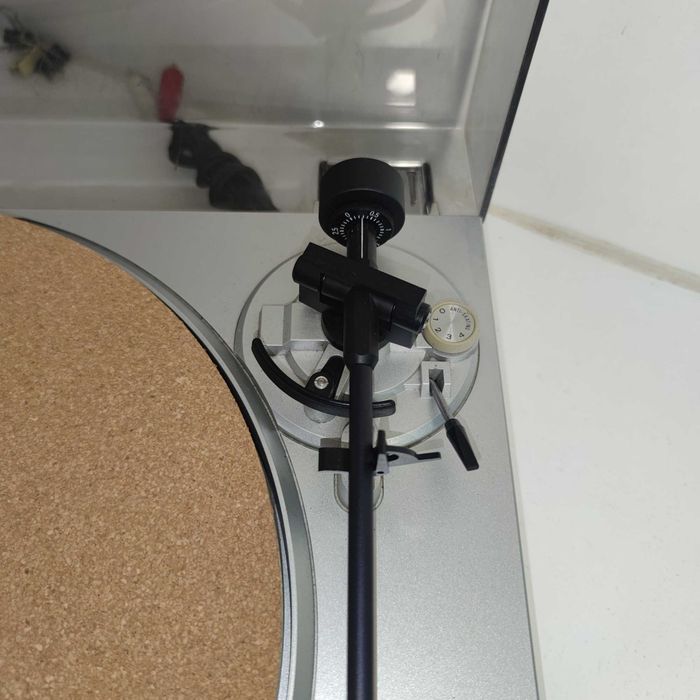 Turntable - Sharp RP-200510243590782986245