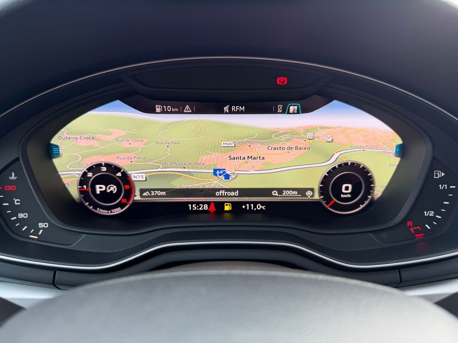 Audi A4 2.0 TDI Look RS4