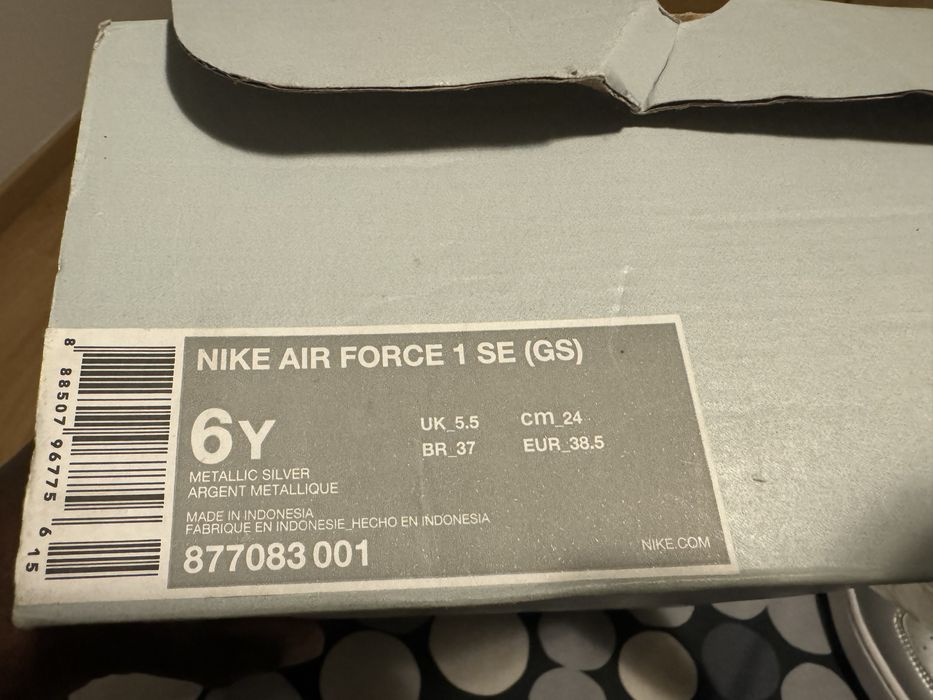 Nike Air Force 1 Prata Metalico
