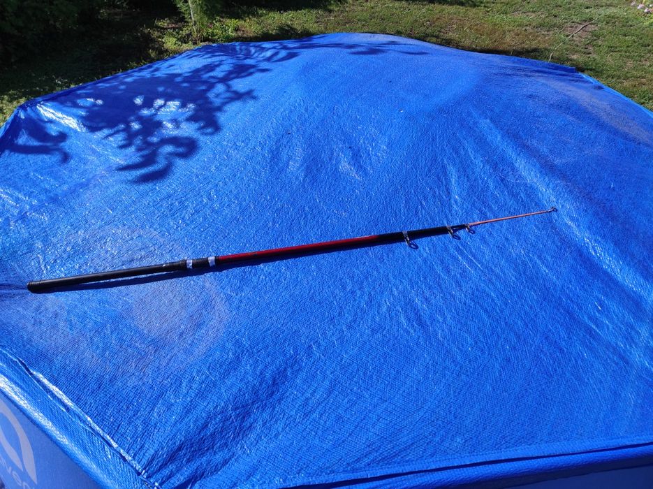 Удилище четырех метровое и трех