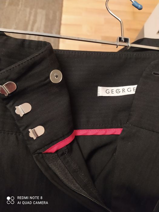 Eleganckie, czarne spodnie damskie, rozmiar 46