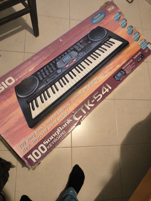 Teclado Casio venda urgente