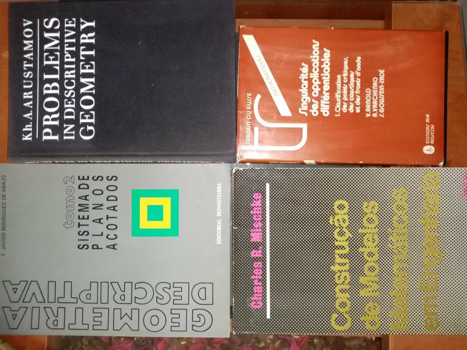 Modelos matemáticos Therapeutic Uses of Trace Geometría descriptiva