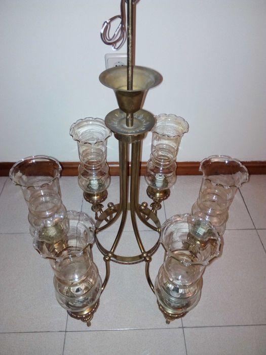 Candeeiro  dourado tecto