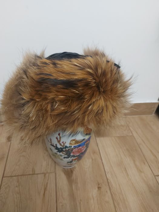 Piekna czapka z lisem