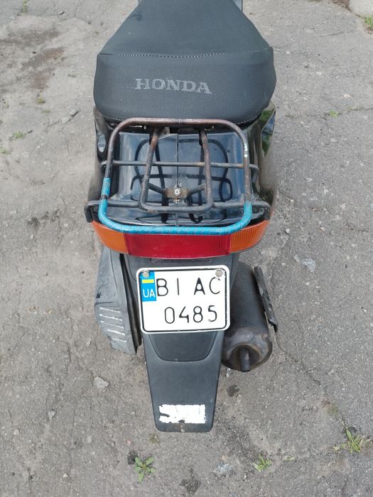 Продам скутер Хонда Діо 18 з регістрацією.