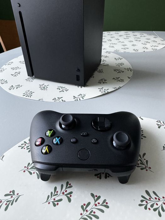 Ігрова приставка Microsoft Xbox Series X 1TB консоль