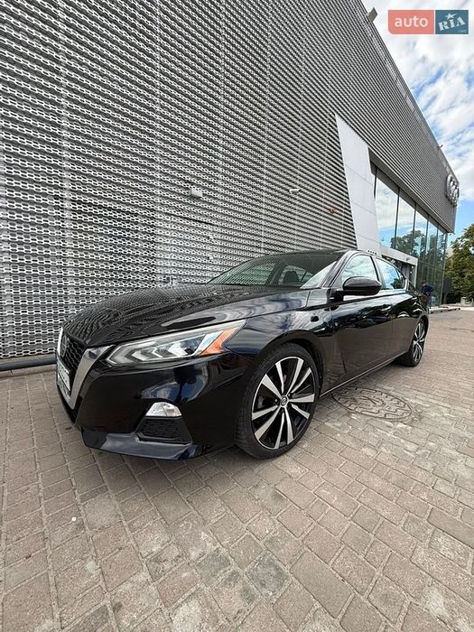 Nissan Altima, 2019