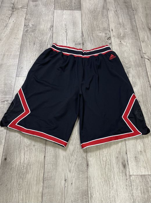 Adidas шорты XL размер баскетбольные черные с принтом