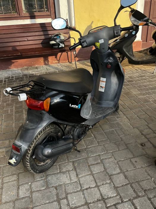 Скутер Suzuki lets 4