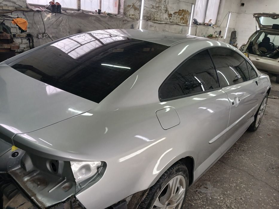 Купе PEUGEOT 407 GT.