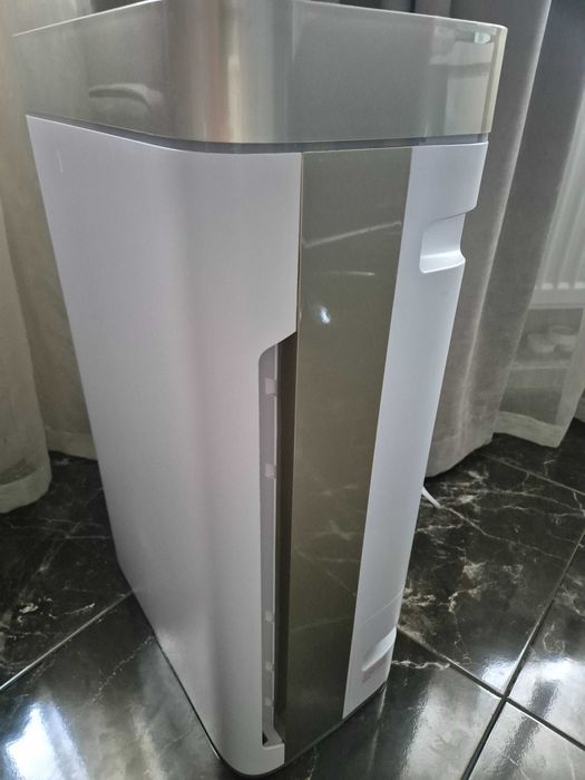 Очіщувач повітря зі зволоженням