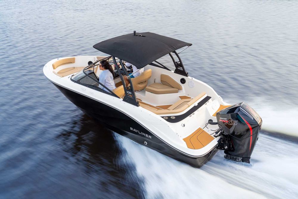 Bayliner V20 + Mercury V6 200 KM - Augustów