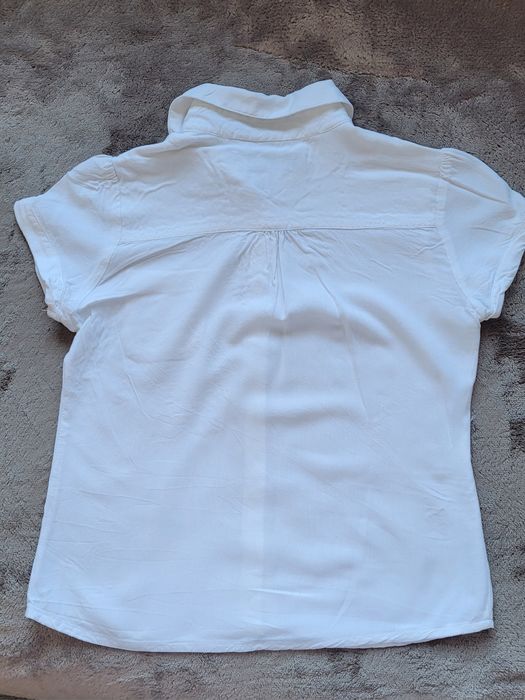 Biała bluzka dla dziewczynki r. 128