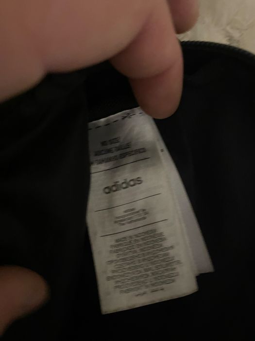 Сумка Adidas.