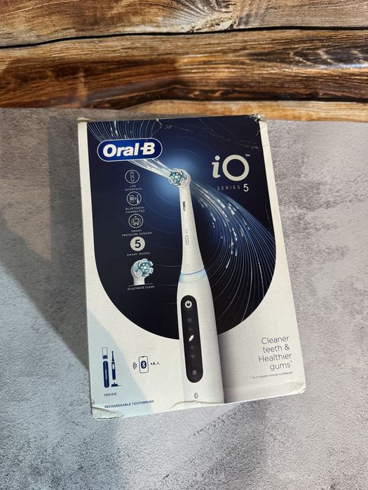 NOWA Szczoteczka elektryczna Oral-B IO Series 5 biała nowa gwarancja