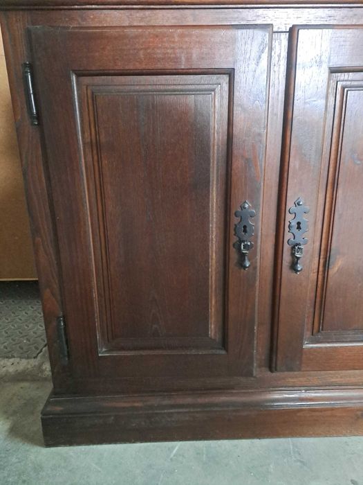 Móvel em madeira maciça Jota – vintage/retro – excelente estado