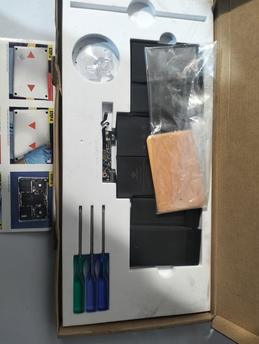 zapasowa bateria model A1964, przeznaczona do laptopów Apple MacBook