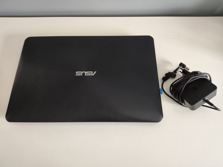 Portátil ASUS X555L i7 8gb RAM 250gb SSD