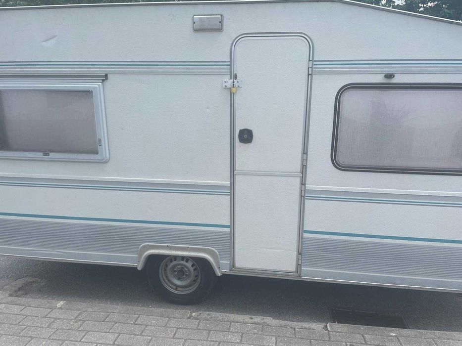 Caravana Vimara (1992) – Impecável, Pronta a Circular, 2 Camas Casal + WC