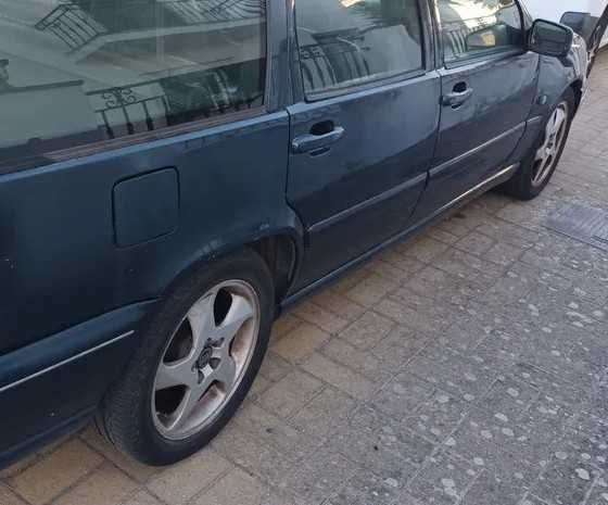 Vendo 4 Jantes "Perfo" 16'' c/ Pneus Volvo V70