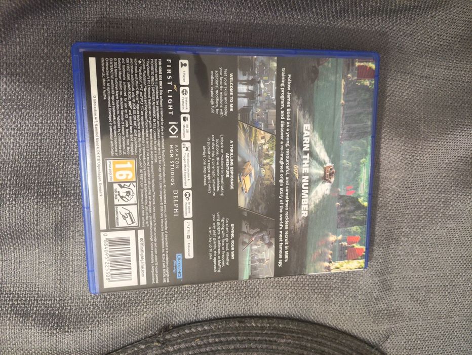 Gra 007 First light PS5