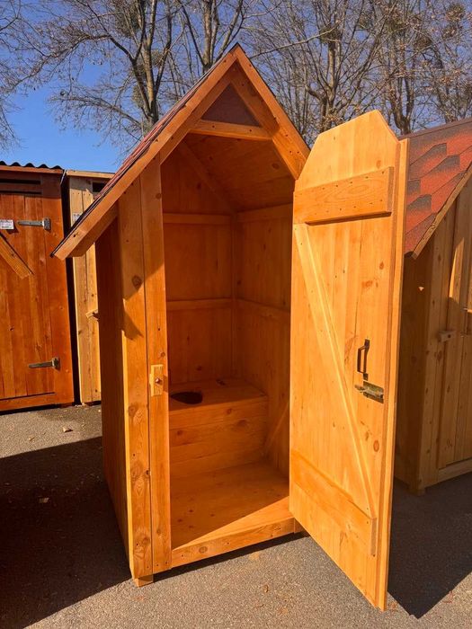 Вуличні туалети.