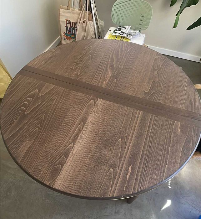 Extendable table | Mesa extensível