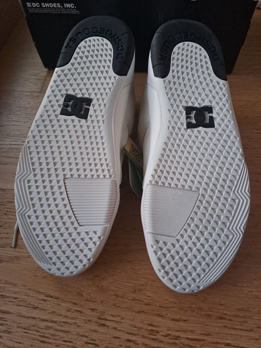 Buty adidasy sneakery DC shoes metric 44 białe beżowe kremowe