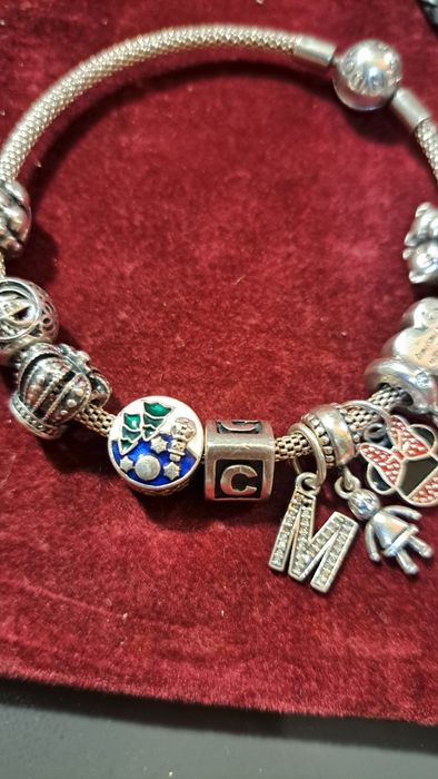 Pandora pratas original.