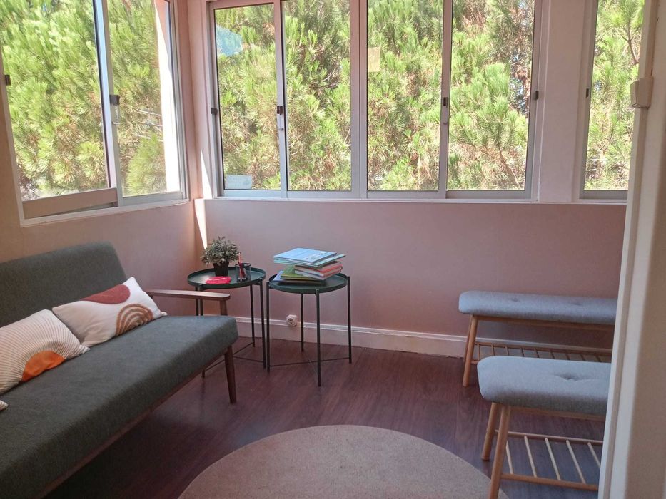 Aluga se Sala  Amoreira - Cascais  para consultorio/ escritorio/ Esteticista