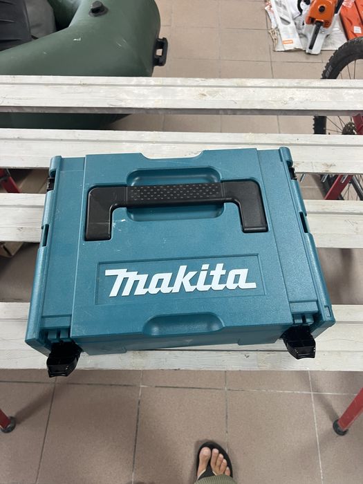 Наборы Аккумулятор Makita BL4040 XGT 40V