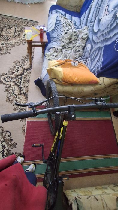 Велосипед для дертов и трамплинов для прыжков с великом