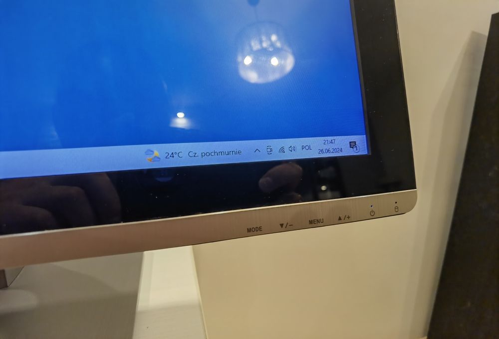 Komputer AiO ASUS ET2323I i3-5010U/4GB/1TB/DVD-RW/Win10/FHD