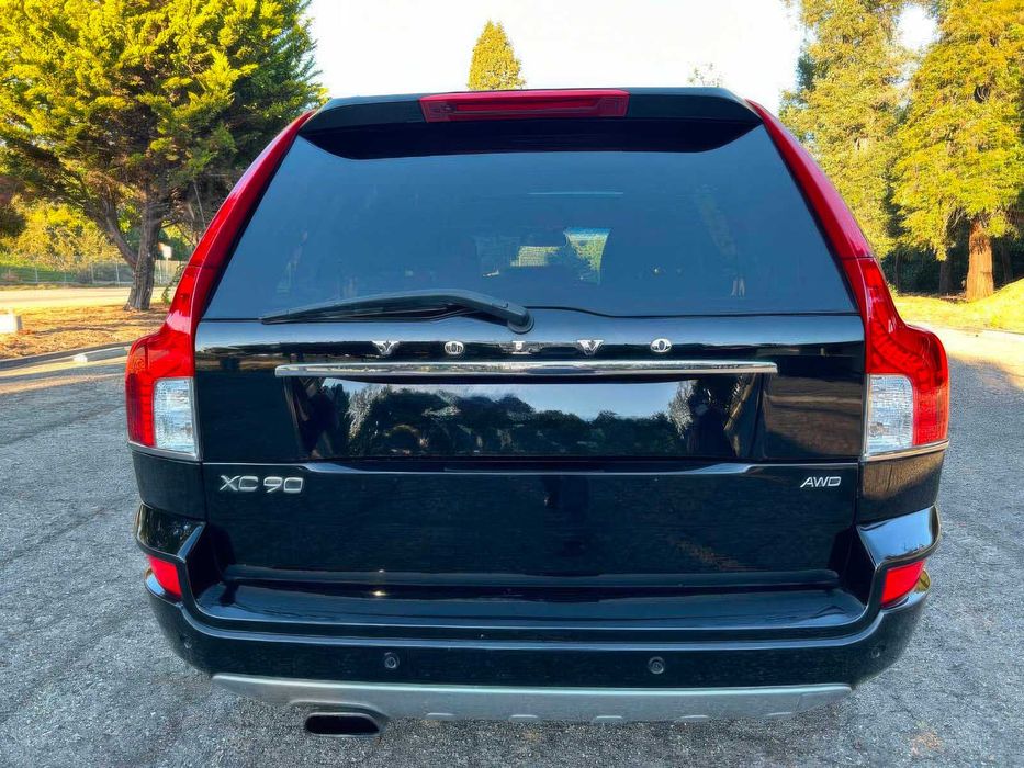 Volvo XC90      2014