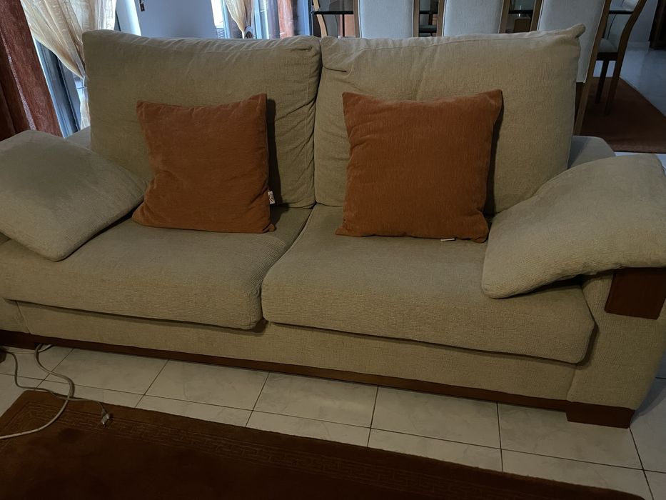 Conjunto de tres sofas