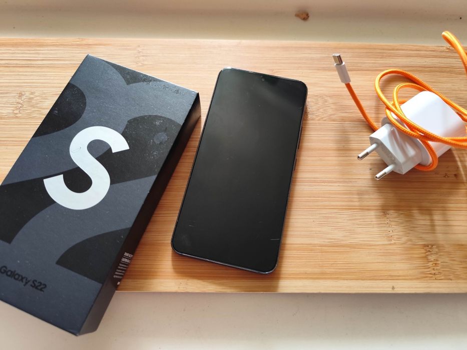 Samsung S22 8GB/128GB