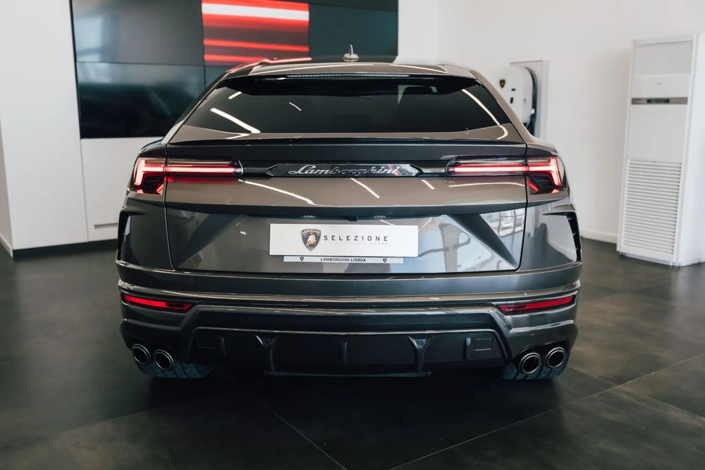 Lamborghini Urus 4.0 V8532554698384353286