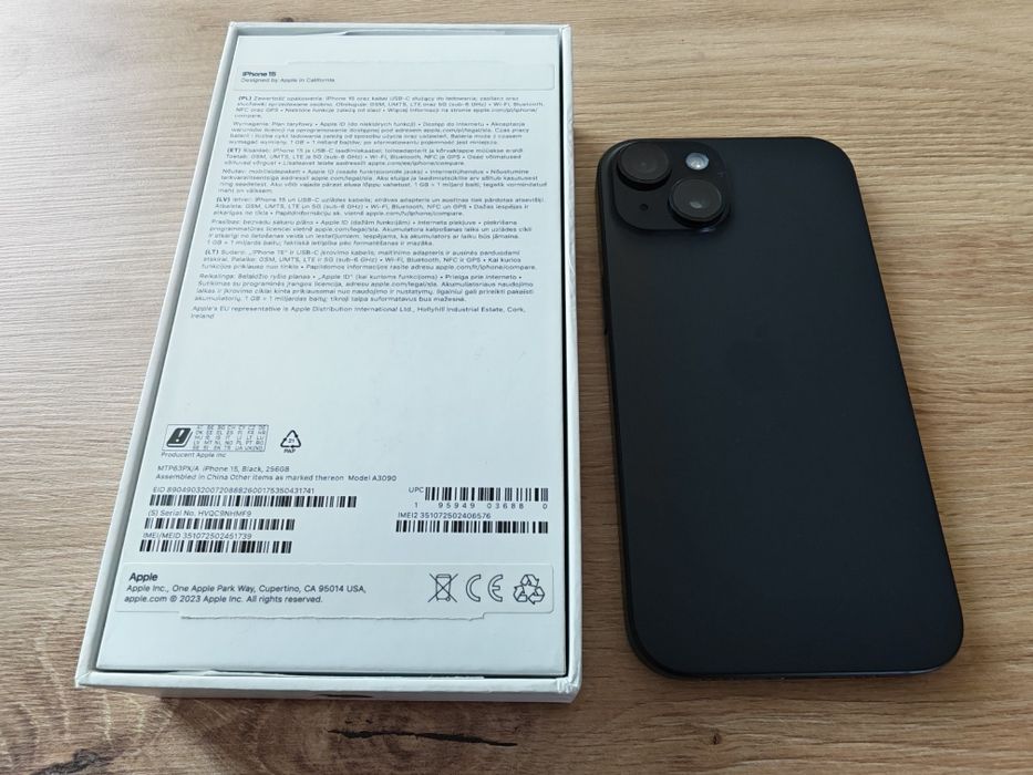 iPhone 15, 256GB, Black, stan idealny