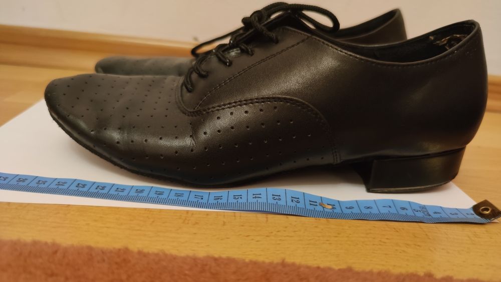 Buty skórzane do standardu