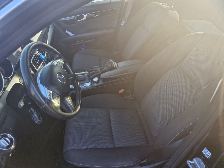 Sprzedam ewentualnie zamienie Mercedesa W 204