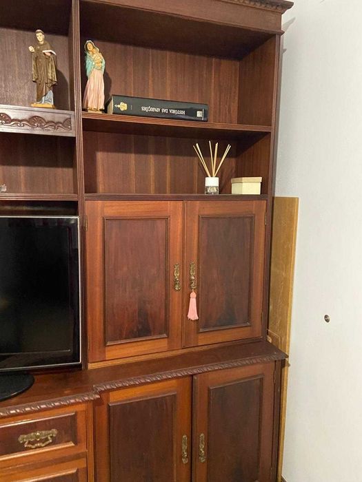 Móvel antigo de Sala