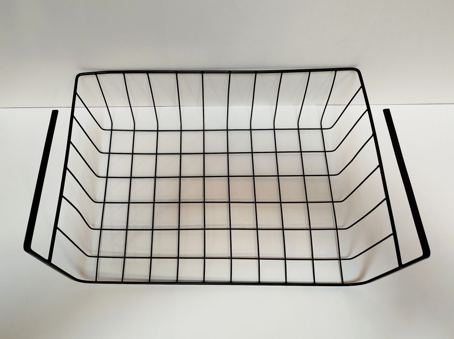 Koszyk organizer metalowy czarny podwieszany pod półkę, wiszący