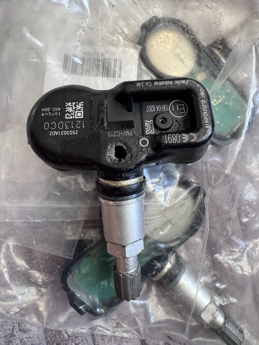 Czujniki cisnienia TPMS  PMV-C215 do Toyoty