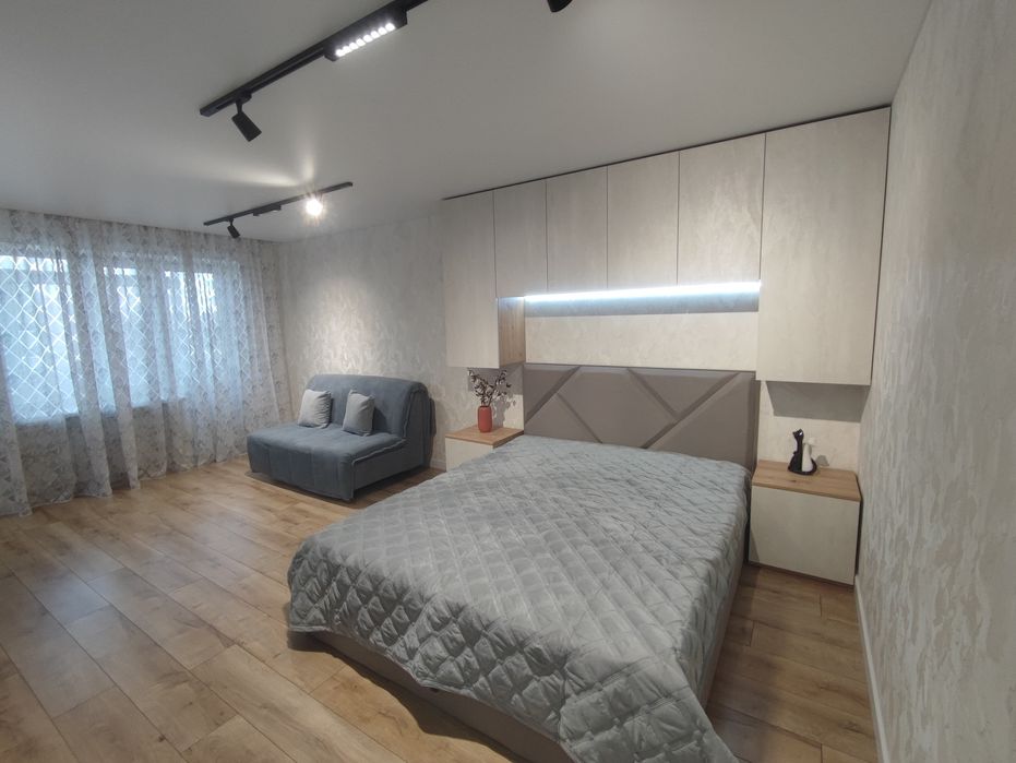 ЦЕНТР! Сучасна квартира-студія люкс подобово, ЕКОФЛО