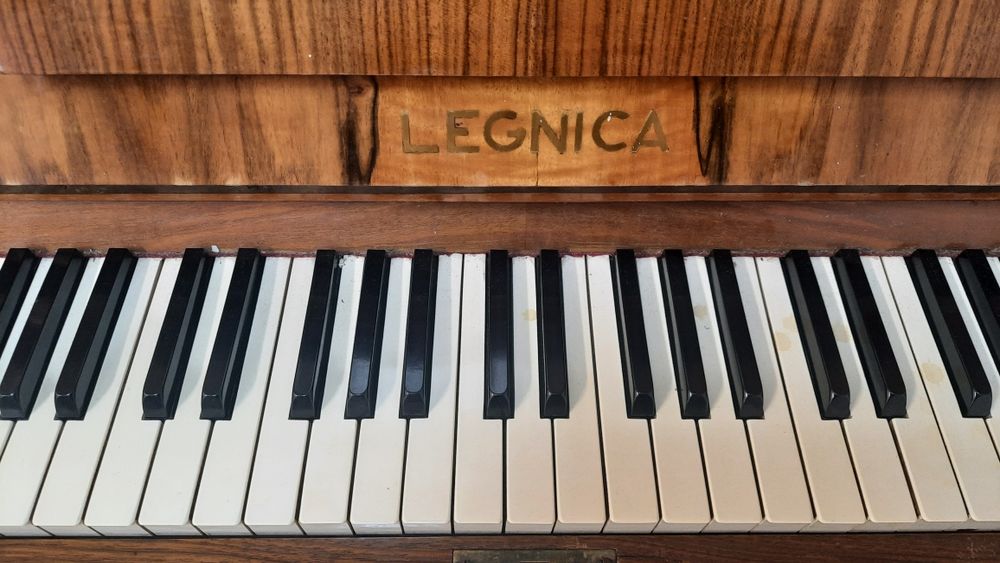 Pianino Legnica pilnie sprzedam