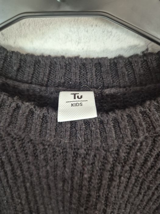 Sweterek cekiny Tu 104 cm