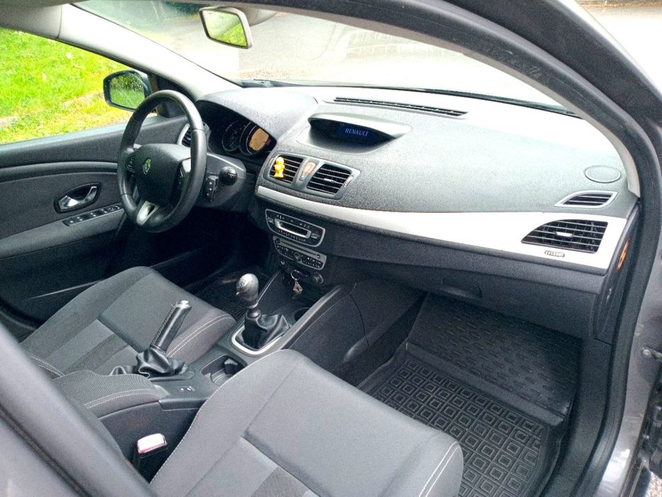 Renault Megane 3 універсал 1,5 дизель 110 сил сірий / Рено Меган